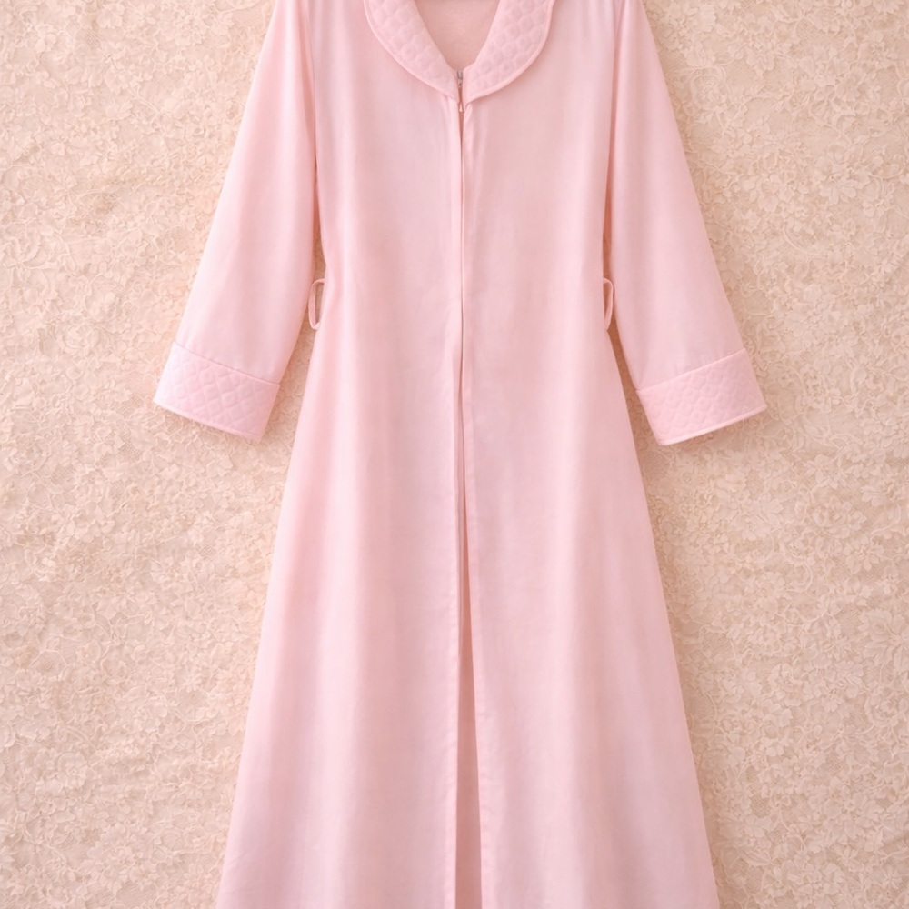Source Unknown Soft Pink Women's Robe